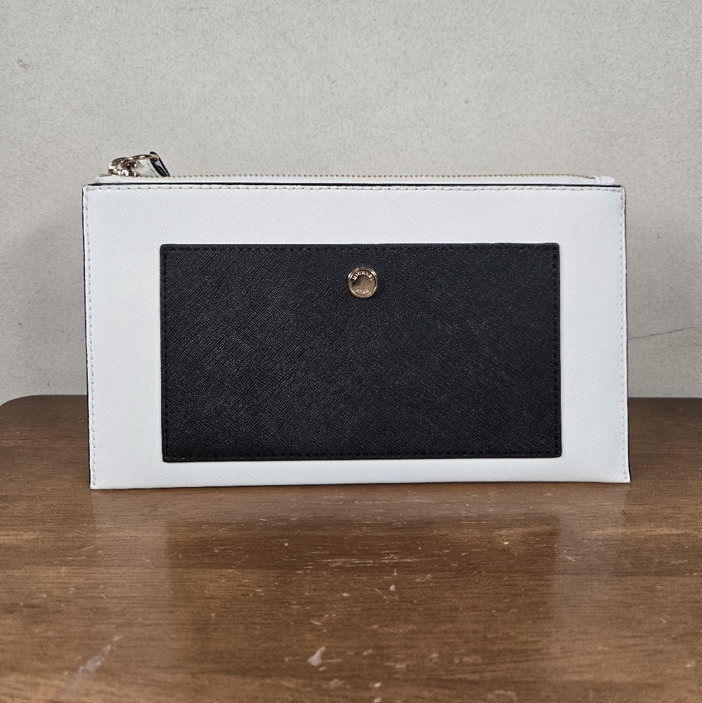 Michael Kors White and Black Wristlet